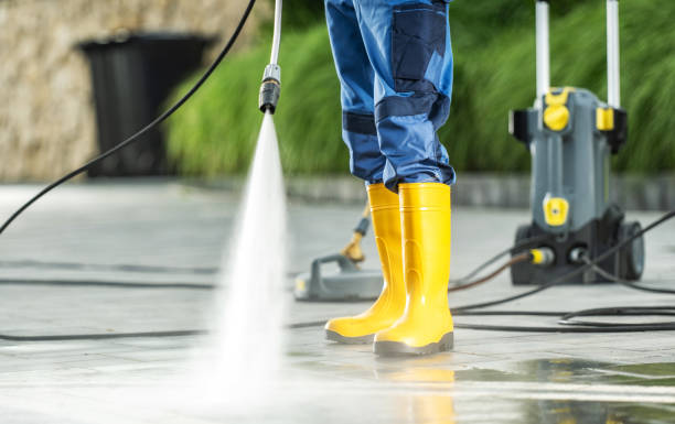 Why Choose Our Certified Pressure Washing Experts for Your Project Needs in Morenci, MI?
